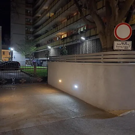 Apartment Harbour Pula