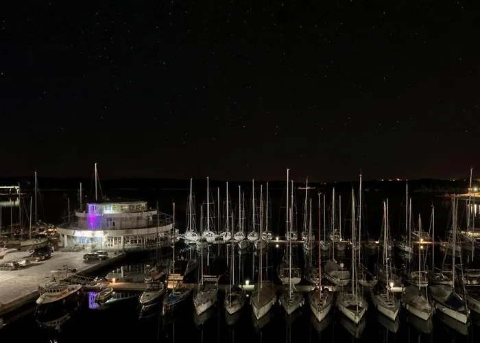 아파트 Harbour 풀라